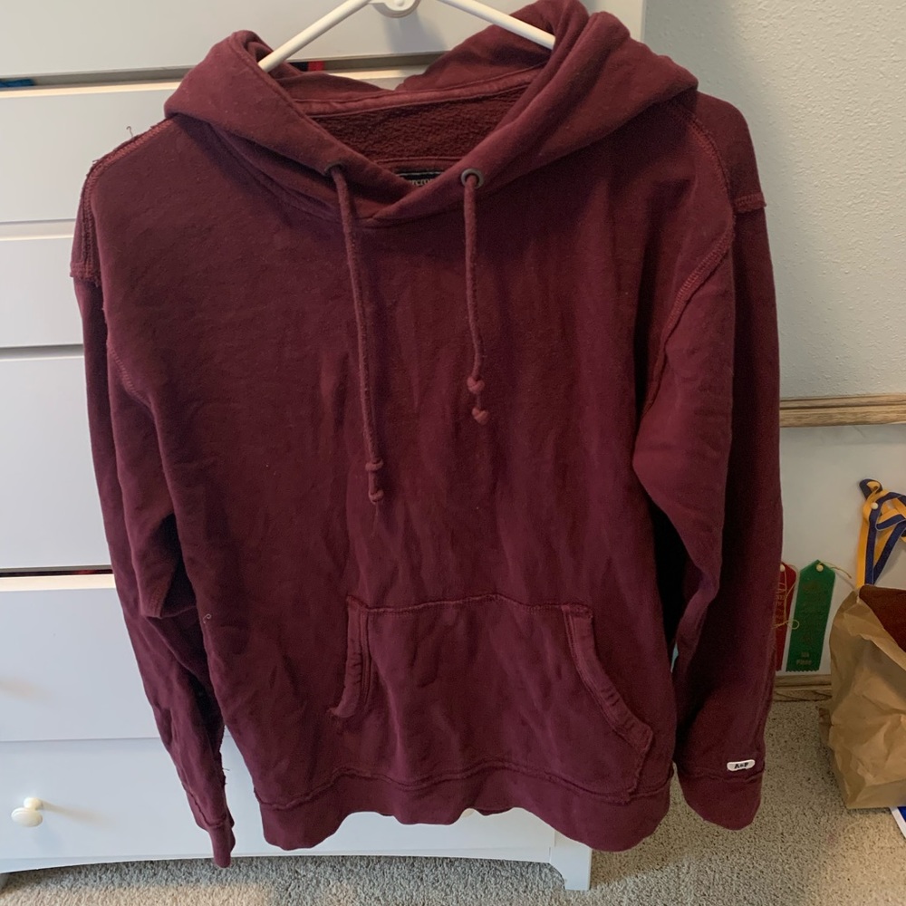 Maroon sweatshirt